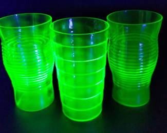 Vintage 1930s Depression Era Green Uranium Glass Cups 3pc