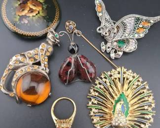 Vintage Brooches