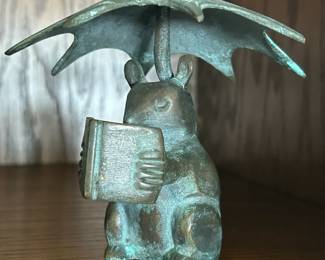 Bronze Reading Mouse