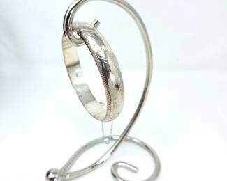 Vintage 925 Sterling Silver Engraved Hinged Bangle Bracelet – Etched Floral Estate Jewelry