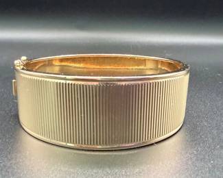 Gold Bangle Vintage Wide Ribbed Gold Hinged Bangle Bracelet – 1.152 Troy Oz Estate Jewelry