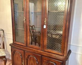 Matching hutch 
