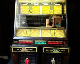 Working Jukebox full of 1980s Rock Music