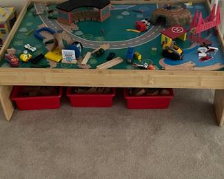 Toy train table