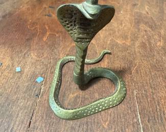 Brasd cobra