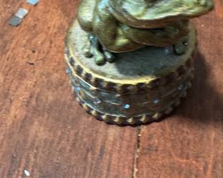 Frog mini box