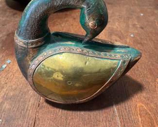 Vintage metal duck