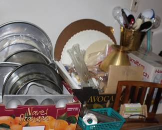 Bakeware and Cake Making Items