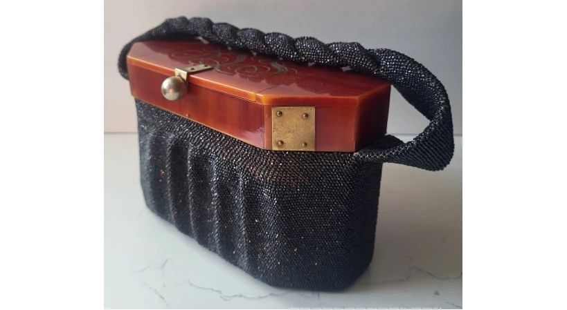 ANTIQUE BAKELITE BEADED HANDBAG
