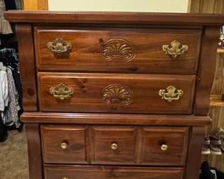 Chest of Drawers Dark Brown Colonial Style