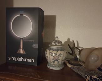 Simplehuman Luxury Lighted Mirror New In Box