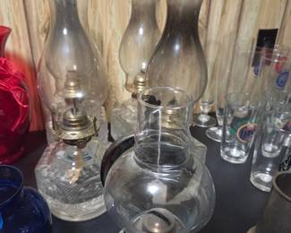 Vintage & Antique Oil / Kerosene Lamps
