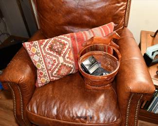 0593Family Room