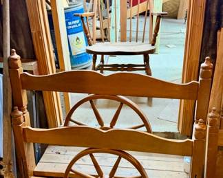 Maple wagon wheel twin frame