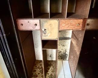 Antique Mosler Safe-have combination and keys
