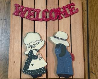 Welcome Bonnet sign