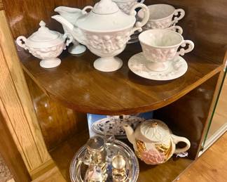 Tea serving setting