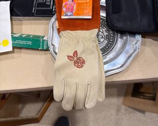 Western Style Gloves