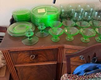 Vaseline Glass 