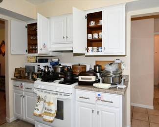 031Kitchen