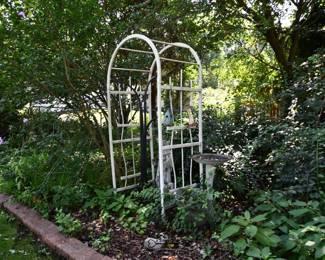 827Back Yard
