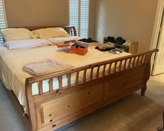 King size pine bed
