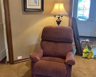 Reclyner and floor lamp