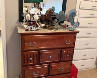 Chest of drawers, decorative rocking horses