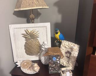 Pineapple/beach decor