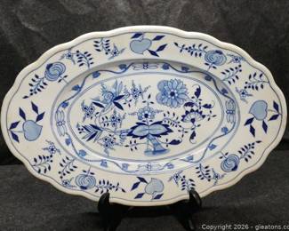 Oval Serving Platter Blue Onion by Meissen of Germany
