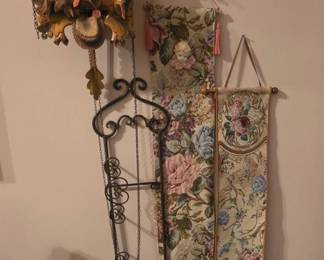 Coocoo Clock - Wall Decor