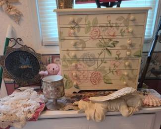 3 Drawer Dresser  - Jewelry Box 