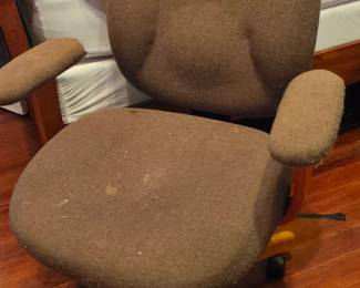 Great Deer Lease Chair