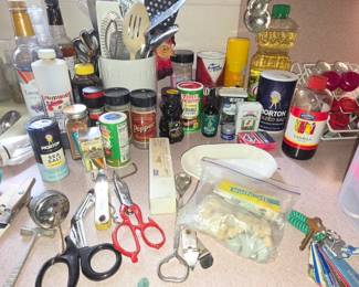 Kitchen Items 