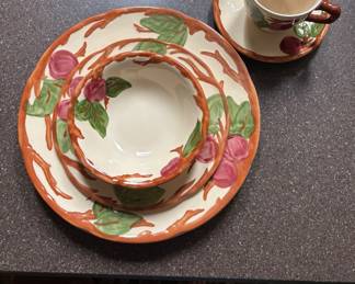 Franciscan China (1995) 8-3 piece placesettings