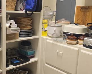 Rival CrockPot Slow Cooker and Assorted Kitchenware