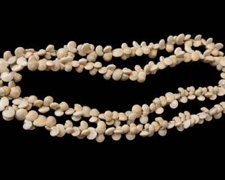 Vintage Hawaiian Snail Shell Lei