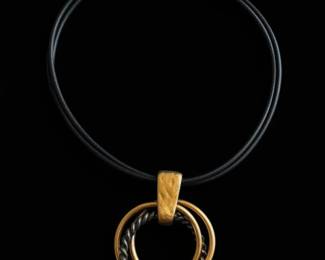 Chicos Hammered Gold and Silver Tone Interlocking Circle Pendant Necklace