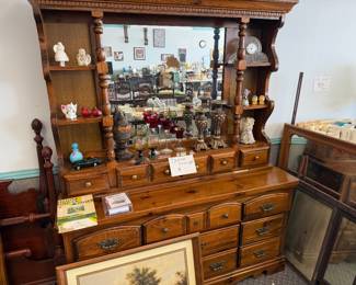 Great vintage Pine Hutch!