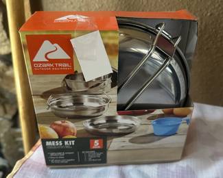 Mess kit for eating