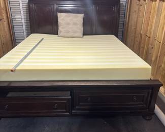 King size bed with 2 drawers at the bottom