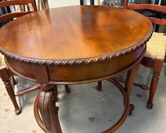 Wooden accent table 