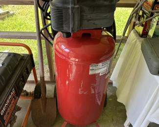 AIR COMPRESSOR