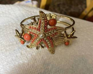 Jewelry bracelet