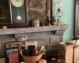 Vintage mantle clocks
