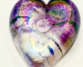 Signed Robert Held Iridescent Art Glass Heart