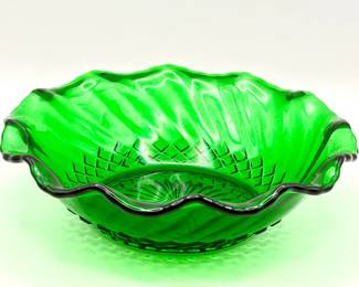 vintage Anchor Hocking emerald/forest green glass bowl