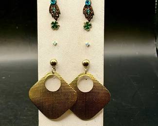 Costume Earrings Jewelry