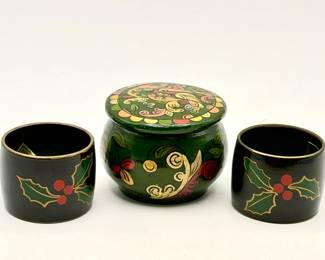 Adorable Trinket Box & (2) Napkin Rings