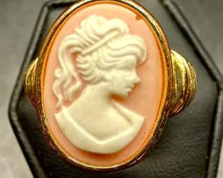 Vintage Cameo Ring
